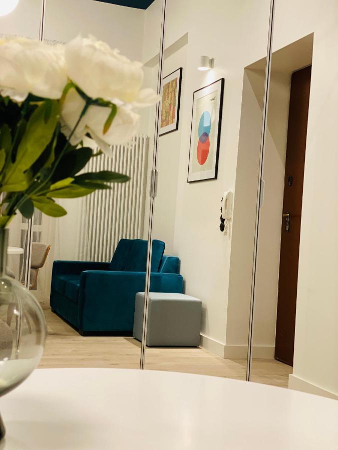 1 Syp, Kawa Vertuo, Kosmetyki Ada, 3 Min Metro Wilenska, By Visitwarsaw Apartments エクステリア 写真